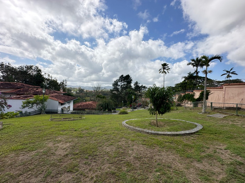 Excelente Casa En Venta En La Lagunita