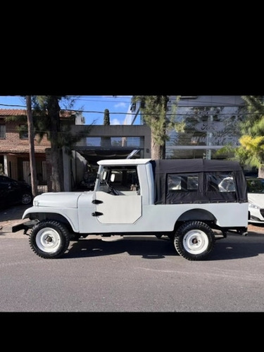 Jeep Ika