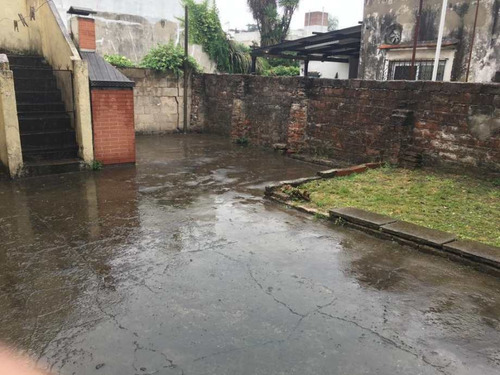 Casa En Venta En Moron Sur