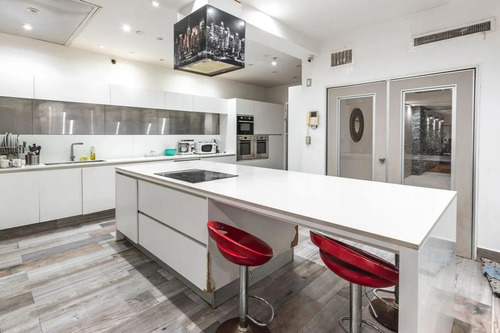 Casa En Venta - 8 Dormitorios 7 Baños - 400mts2 - Ramos Mejía