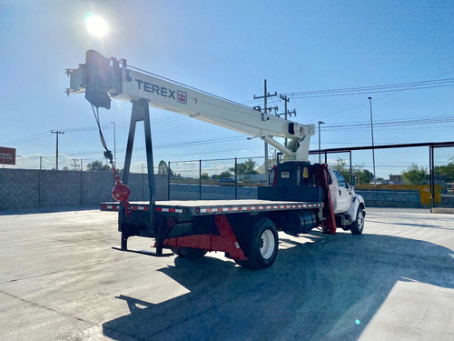 Imagen 4 de 15 de Grua Titan Terex Bt3063b Para 15 Ton Sobre Camión Ford 2003