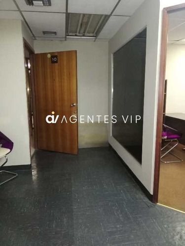 Imagen 22 de 25 de Se Vende Local Comercial Centro Profesional Anibal Dominicci