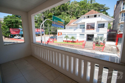 Lojas Térrea Na Velha Com Área Total De 329,21 M² - 35711475l