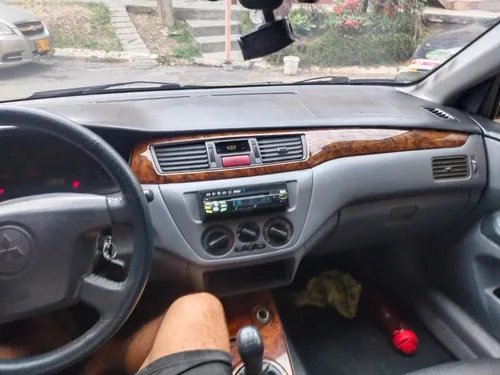 Mitsubishi Lancer 1.6 Glx 4 p