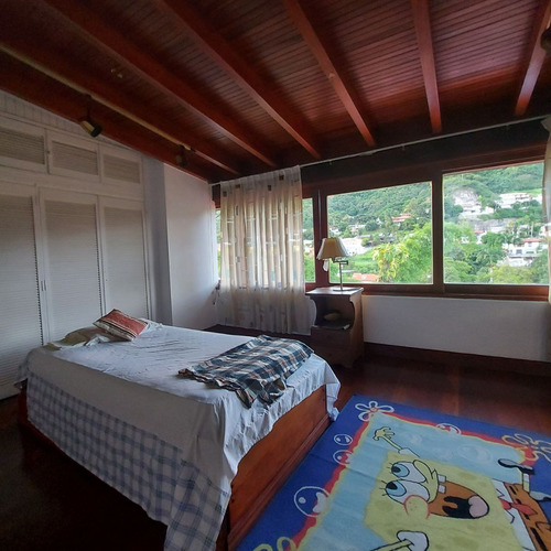 Imagen 26 de 30 de Venta De Casa En Prados Del Este 8h/ 9b/ 5p