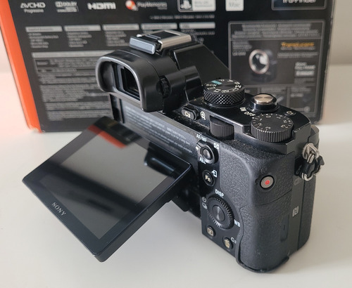 Câmera Sony Alpha A7r Full Frame 36mp Evf Wifi 13k Clicks Sp (Usado)