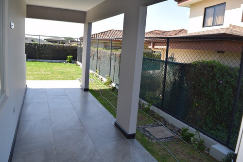 Imagen 6 de 20 de Venta Casa En San Roque De Barva, Condominio Camino Del Sol, Nueva Con Acabados De Lujo Y Zona Verde