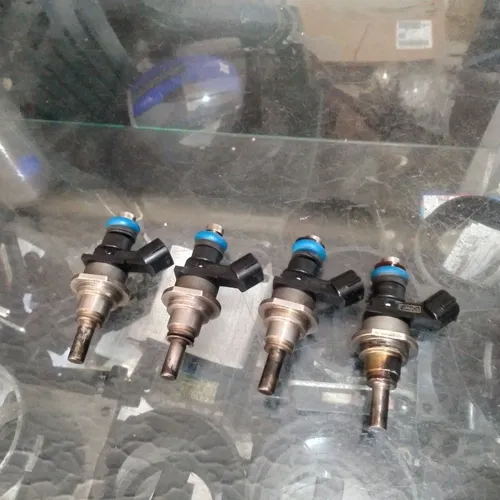 2 Inyectores Mazda Cx7 2.3 2008 (Usado)