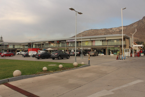 Para Inversión En Concurrido Strip Center