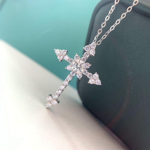 Coleira Em Forma De Cruz Com Diamantes Moissanita S925 Plata