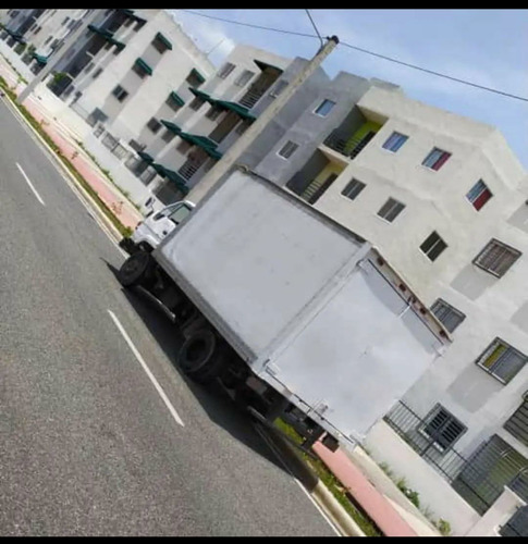 Imagen 2 de 2 de Acarreo Santo Domingo