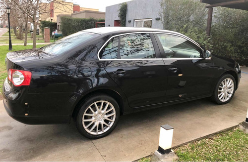 Imagen 13 de 15 de Volkswagen Vento 2010 2.0 T Fsi Sportline