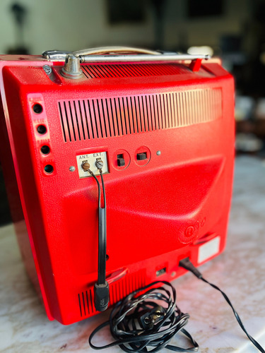 Televisor Noblex 14 Rojo Impecable (Usado)