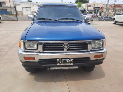 Toyota Hilux 4x4.c/d.sr5.1998