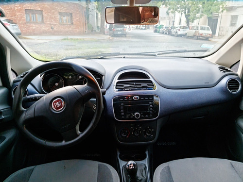Fiat Punto 1.4 Attractive C/radio Integrada 2013