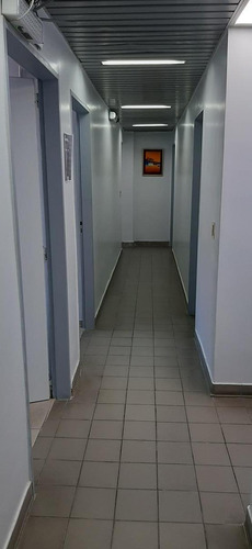 Alquiler Deposito 1286mts2 Con Oficinas Refaccionadas A Nuevo, Salida A Dos Calles