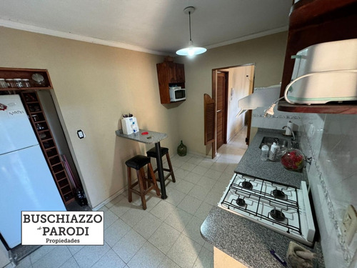 Venta Casa 5 Ambientes Dos Plantas Con Piscina / En Exaltación De La Cruz