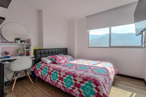 Apartamento En Venta En Loma Las Brujas. Cod V13816