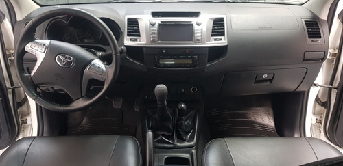 Toyota Hilux 3.0 Cd Srv Cuero 171cv 4x4 2014