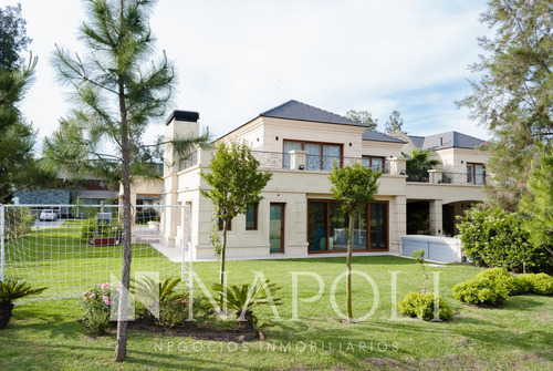 Propiedad En Venta Con Detalles De Categoría, Saint Thomas