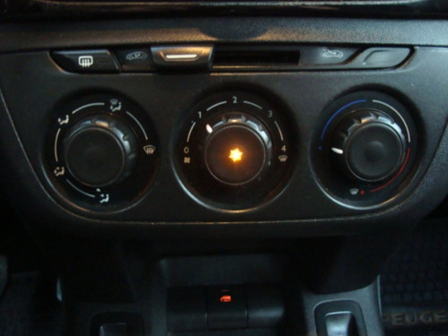 Peugeot 301 Vti 1.6 MT año 2017