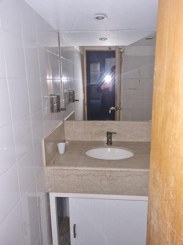 Imagen 6 de 16 de Oficina - Misiones Y Cerrito, 357 M2 , Planta Entrepiso Sótano Llanos !!