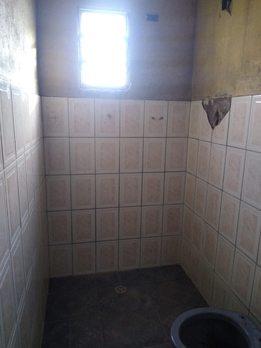 Vendo, Casa Com 3 Cômodo