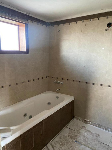 Imagen 12 de 14 de Casa Dos Dormitorios C/parrilla Pileta Cochera, Funes - Guiraldes 2700
