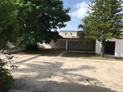 Casa En Esquina Para Uso Comercial En Venta
