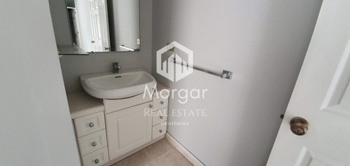 Imagen 7 de 12 de Apartamento En Alquiler De 2 Dormitorios, Zona 10, $850 Mantenimiento Incluido.