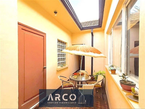 Imagen 7 de 16 de Casa En Venta Gran Terreno 636 M2. Metro Chile España. Ñuñoa