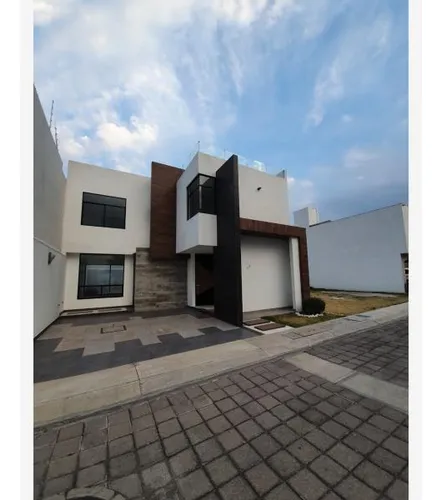 Casa En Venta En La Carcaña