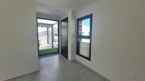 Imagen 4 de 21 de Casa En Una Planta - Las Piedras Housing