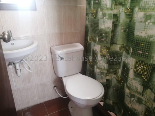 Imagen 12 de 30 de ||**|| Casa En Alquiler Final Av. La Mata, Cocina Semi Equipada, Céntrica, Amplia Cod Flex #23-19051/* 0414-523-21-38*/