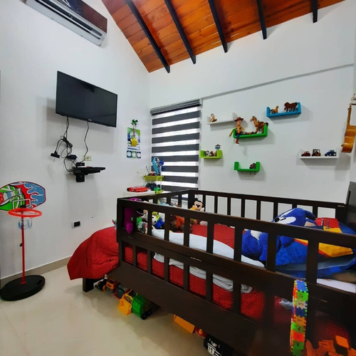 Imagen 9 de 19 de Yosmar & Fernando Venden Vende Townhouse En Tazajal. Al - 086 Solo Clientes