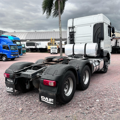 Caminhão Daf 530 Tração 6x4 Ano 2021 Susp Mola Trucado