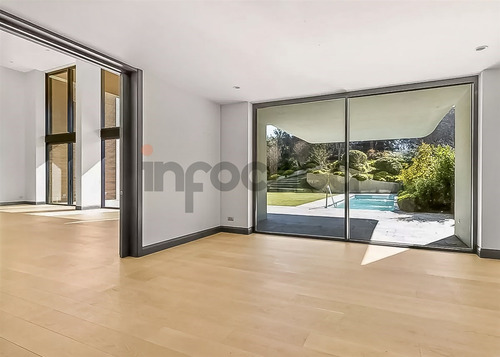 Venta Duplex, Exclusivo, 4 Suites, San Damián, Jardín