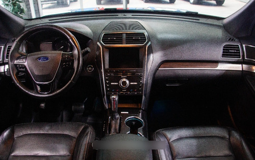 Imagen 4 de 7 de Ford Explorer 2016 Limited 4x4