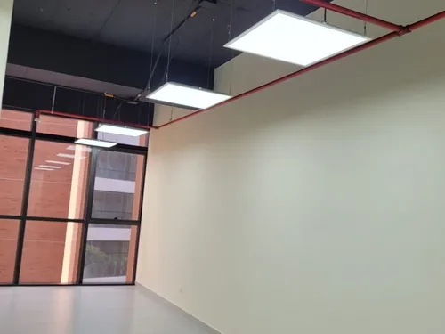 Oficina En Arriendo Ubicada En El Poblado Sector Las Palmas (25007).