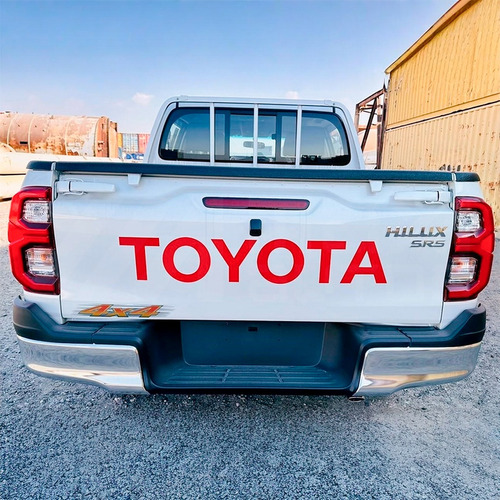 Toyota Hilux Sr5 2025