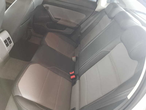 Volkswagen Virtus 1.0 200 Tsi Highline Automático