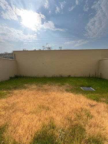 Townhouse En Altos De Guataparo - Acepta Financiamiento