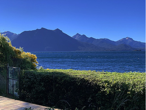 Bariloche. Llao Llao. Casa Costa De Lago. Vista Grandiosa.