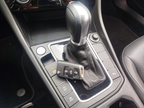 Volkswagen Jetta 1.4 250 TSI TOTAL FLEX COMFORTLINE TIPTRONIC