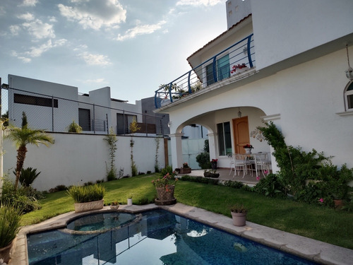Imagen 13 de 24 de Bonita Casa En Fraccionamiento Joyas De Cortes Al Norte De Cuernavaca Tiene Una Exelente Vista Y El Clima Es Sensacional