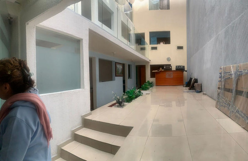 Edificio De 3 Niveles En Venta En Pensador Mexicano, Venustiano Carranza
