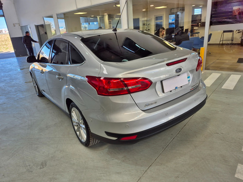 Ford Focus III 2.0 Sedan Titanium At6