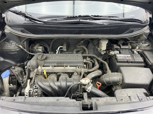 Imagen 25 de 25 de Kia Rio Spice R 1.4 At