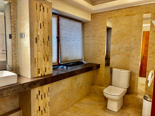 Excelente Casa Comercial Nueva Costanera - Vitacura, 4 Dorm