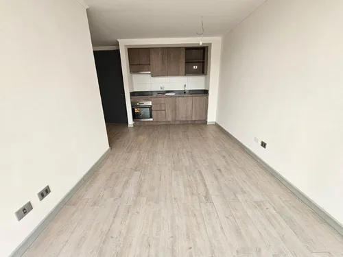 Depto 2 Dormitorios Y 1 Baño En Piso 12.